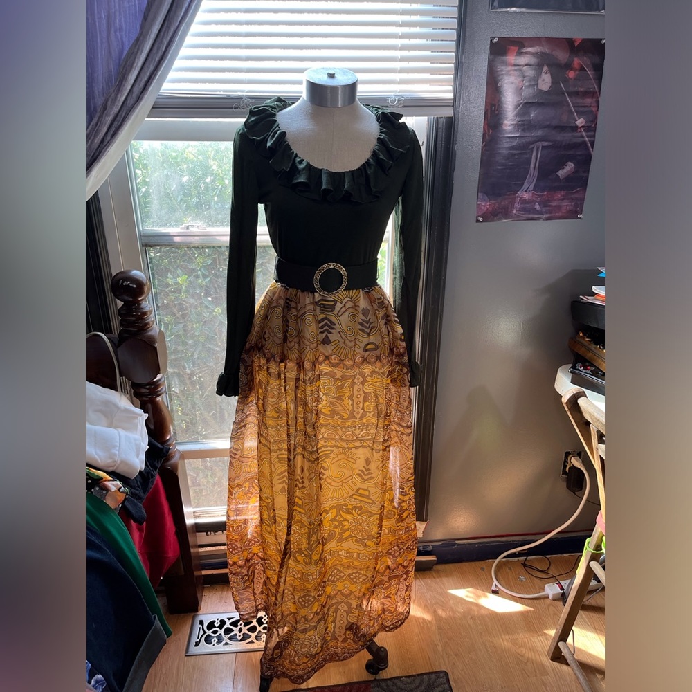 Vintage 1970’s Maxi Dress!